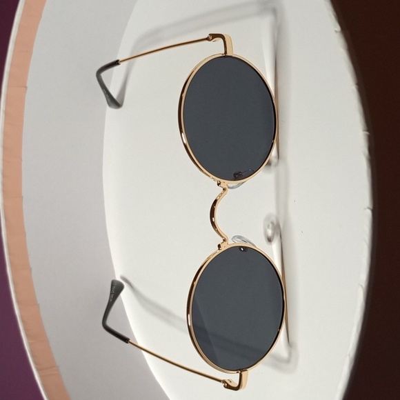 BLACK CIRCLE SUNGLASSES - Picture 4 of 5